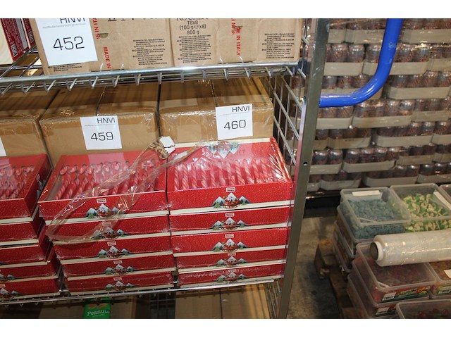 Doos candy cans wit rood. 21 x 12 stuks. - afbeelding 1 van  2