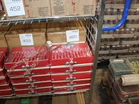 Doos candy cans wit rood. 21 x 12 stuks. - afbeelding 1 van  2