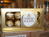 Doos ferrero rocher. 8x 8 stuks. - afbeelding 1 van  2