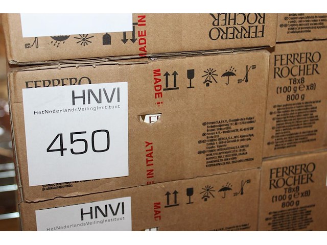 Doos ferrero rocher. 8x 8 stuks. - afbeelding 2 van  2