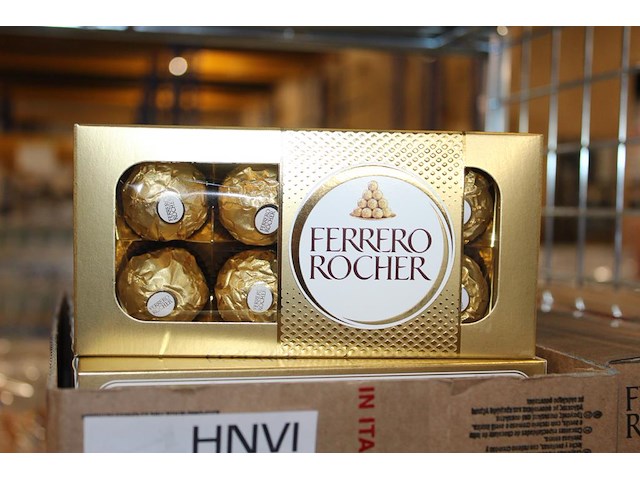 Doos ferrero rocher. 8x 8 stuks. - afbeelding 1 van  2