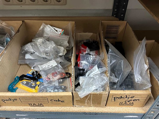 Doos future shock / union / dt swiss / sram onderdelen (11x) - afbeelding 8 van  8