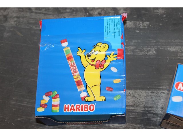 Doos haribo megaroulete. 40 rollen. - afbeelding 1 van  2