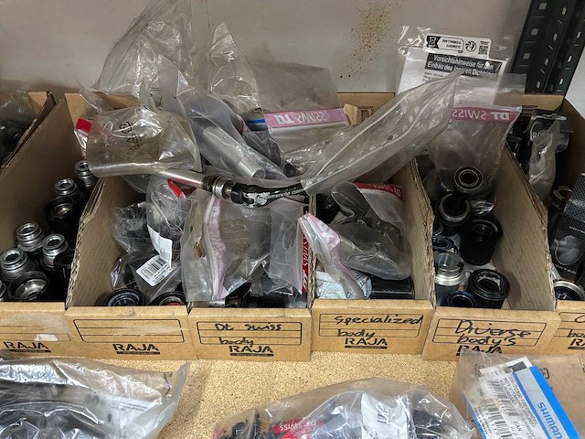 Doos hope / campa / dt swiss / felcrum / shimano bodies (16x) - afbeelding 4 van  8