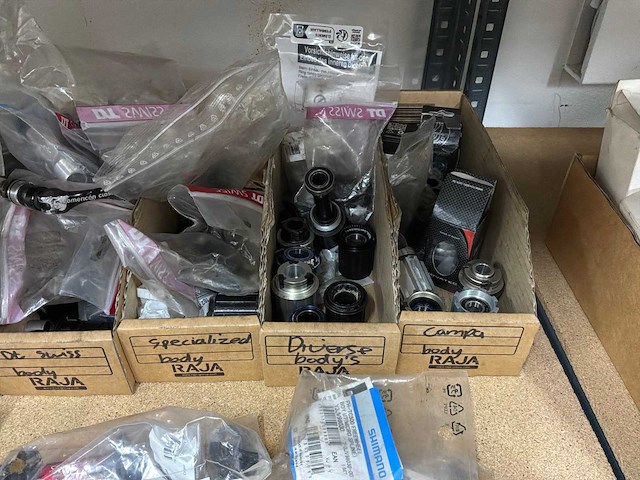 Doos hope / campa / dt swiss / felcrum / shimano bodies (16x) - afbeelding 5 van  8