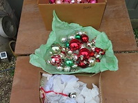 Doos kerstmateriaal - afbeelding 1 van  4