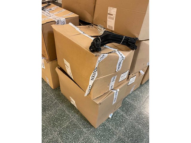 Doos kledinghangers | kostuumhanger (2x) - afbeelding 2 van  3