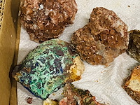 Doos met 35 stuks diverse mineralen - afbeelding 6 van  7