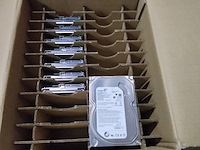 Doos met 8 seagate harde schrijven,320 gb seagate - afbeelding 1 van  4