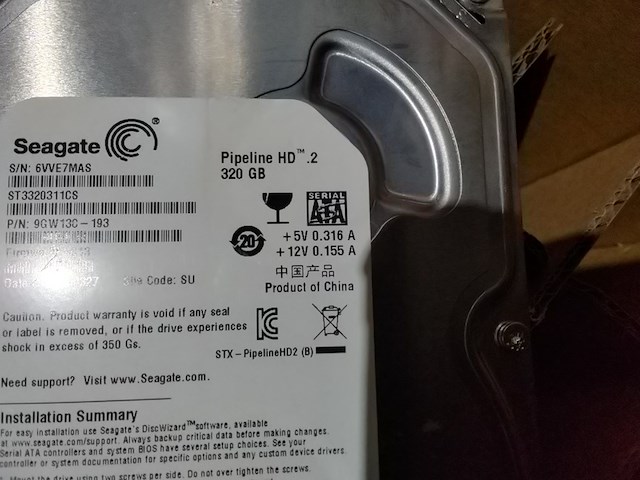 Doos met 8 seagate harde schrijven,320 gb seagate - afbeelding 3 van  4