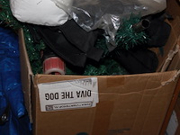 Doos met kerstboom en zo h038 - afbeelding 1 van  3