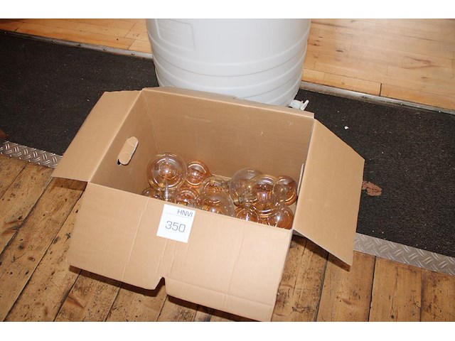 Doos met led lampen in diverse maten, 15 stuks. - afbeelding 1 van  3