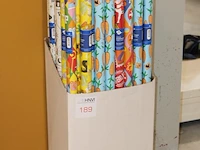 Doos met sinterklaaspapier - afbeelding 2 van  2
