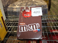 Doos m&m. 24 stuks. - afbeelding 1 van  2