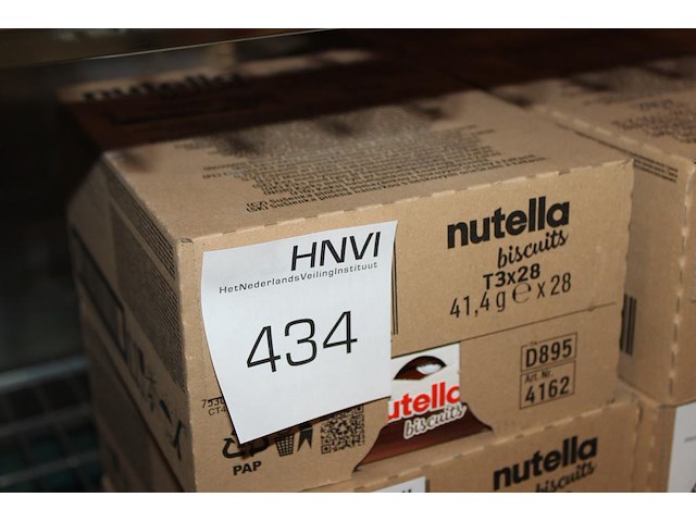 Doos nutella biscuits. 28 stuks. tht 12-2025. - afbeelding 1 van  2