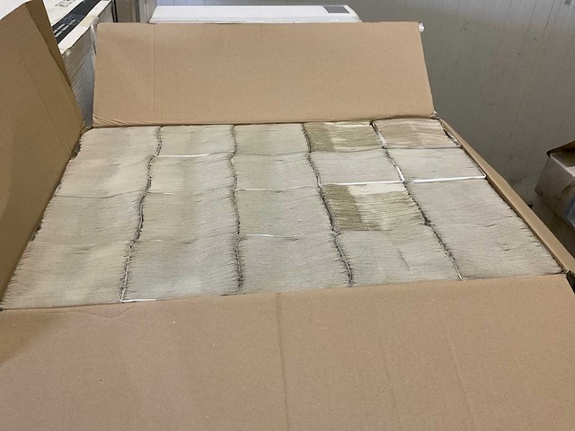 Doos papieren handdoeken (18x) - afbeelding 5 van  6