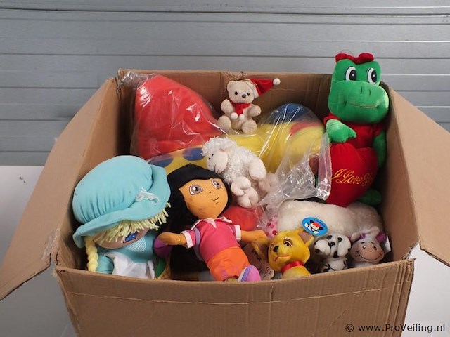 Doos pluche 7,5 kg - afbeelding 1 van  1