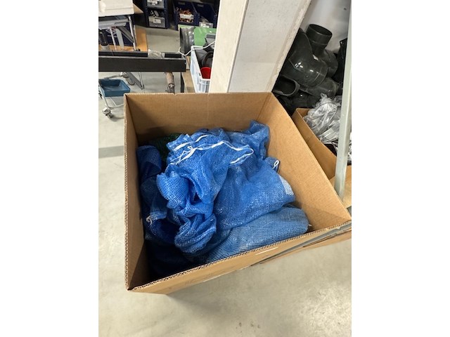 Doos pvc zakken - afbeelding 2 van  2