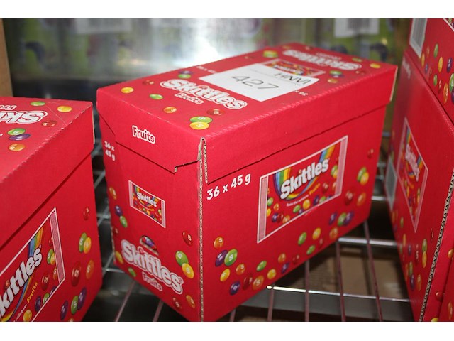 Doos skittles. 36 zakjes. - afbeelding 1 van  2