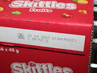 Doos skittles. 36 zakjes. - afbeelding 2 van  2