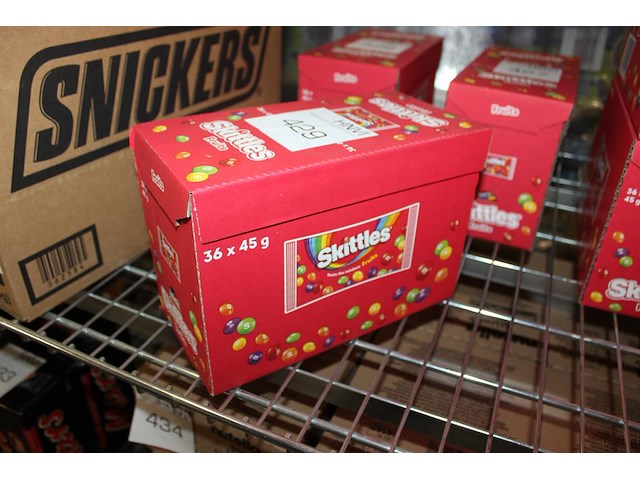 Doos skittles. 36 zakjes. - afbeelding 1 van  2