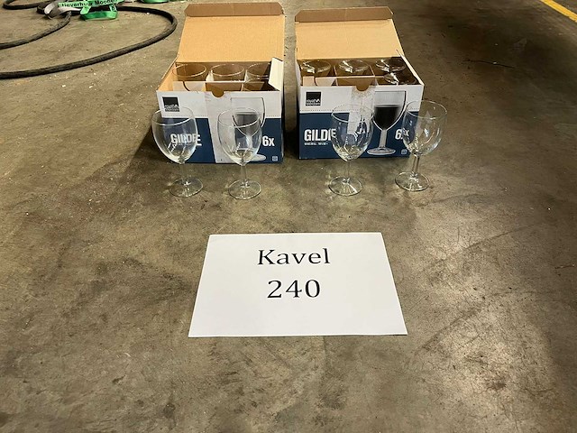 Doos wijnglazen (2x) - afbeelding 1 van  3