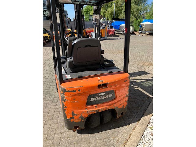 Doosan - 2012 - b20t-5 - vorkheftruck - elektrisch - afbeelding 4 van  8