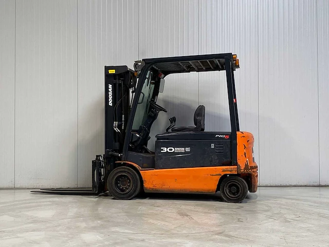 Doosan - 2013 - b30x-5 - vorkheftruck triplex - free-lift - side-shift - afbeelding 2 van  7