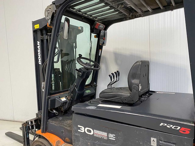 Doosan - 2013 - b30x-5 - vorkheftruck triplex - free-lift - side-shift - afbeelding 3 van  6