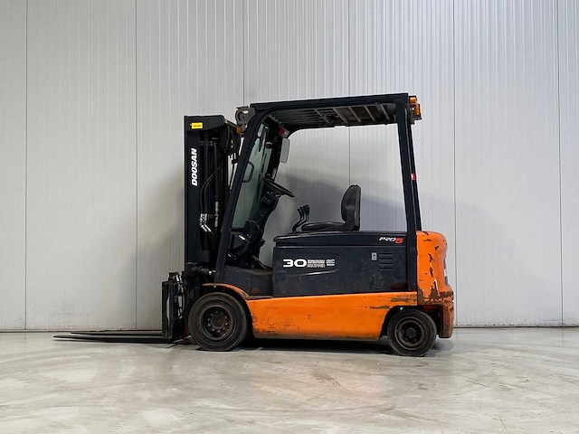 Doosan - 2013 - b30x-5 - vorkheftruck triplex - free-lift - side-shift - afbeelding 2 van  7