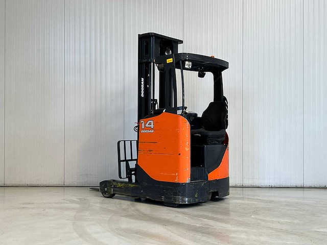 Doosan - 2013 - br14jw-7 - 6.25m triplex, free-lift, side-shift - reach truck - afbeelding 2 van  7