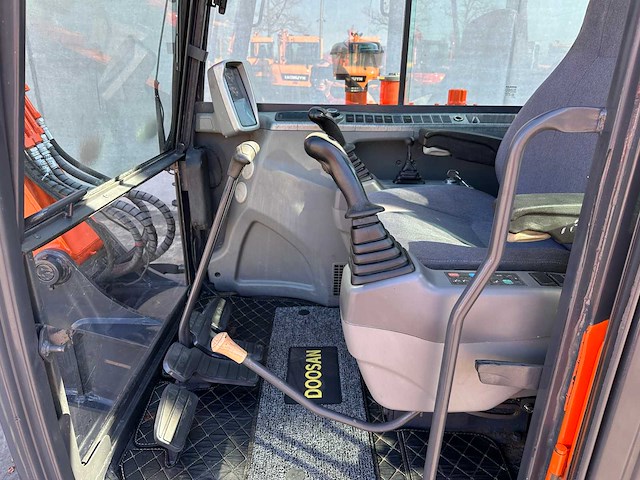Doosan - 2016 - dx55-9c - midigraafmachine - afbeelding 22 van  42