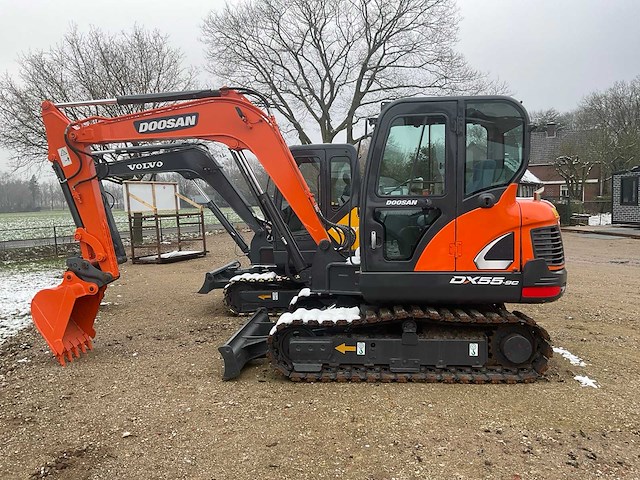 Doosan - 2016 - dx55-9c - midigraafmachine - afbeelding 40 van  42
