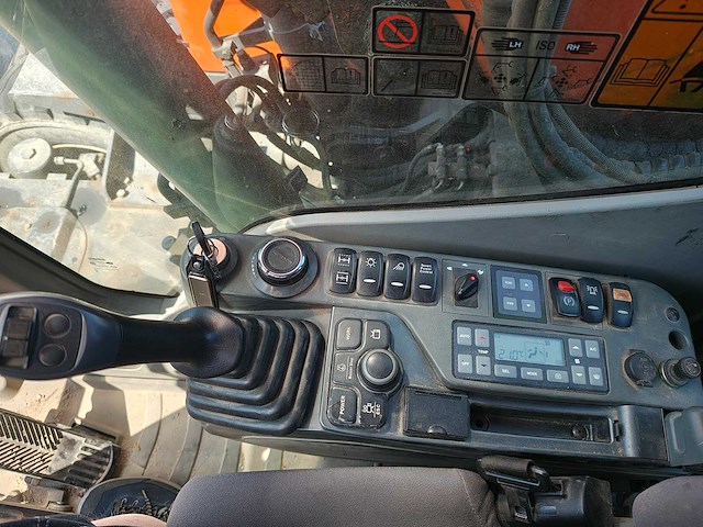 Doosan - 2017 - dx140w-5 - banden graafmachine - afbeelding 9 van  39