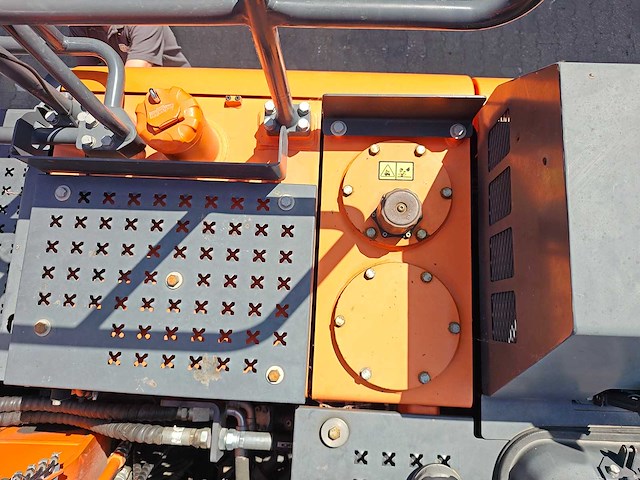Doosan - 2017 - dx140w-5 - banden graafmachine - afbeelding 16 van  31