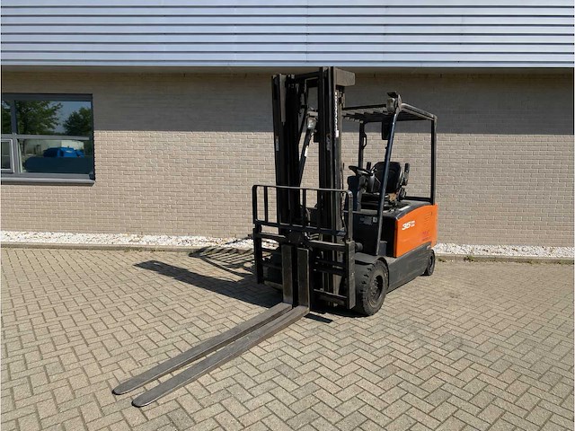 Doosan - 2018 - b35x-7 - vorkheftruck - elektrisch - afbeelding 1 van  12