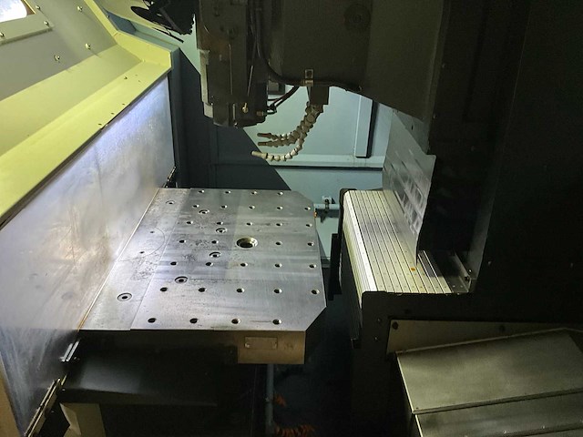 Doosan - 2019 - t3600d - verticaal boor-tapcentrum met palletwisselaar - afbeelding 20 van  36