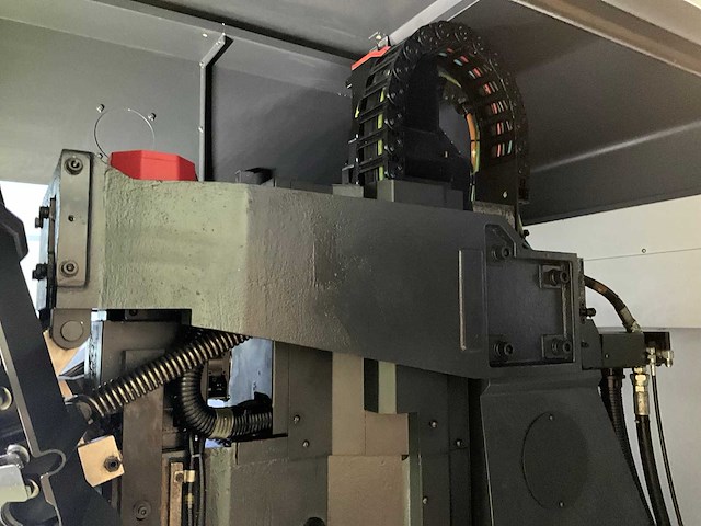 Doosan - 2019 - t3600d - verticaal boor-tapcentrum met palletwisselaar - afbeelding 25 van  36