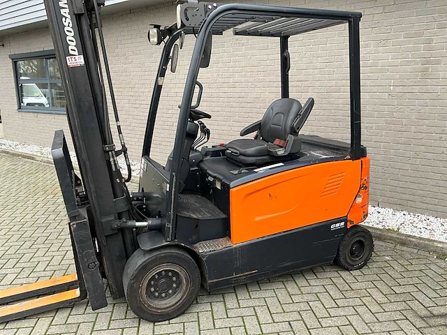 Doosan - b30x-7 - elektrisch - vorkheftruck - afbeelding 8 van  15
