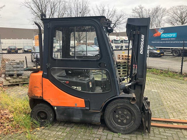 Doosan - d25s-5 - diesel - vorkheftruck - afbeelding 4 van  7