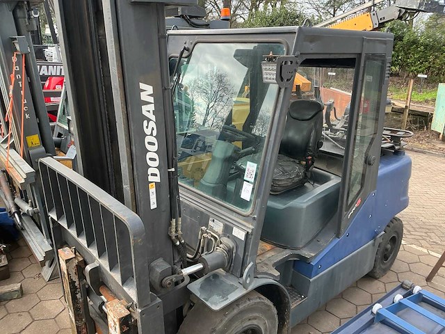 Doosan - g50c5 - heftrucks - 2012 - afbeelding 1 van  11