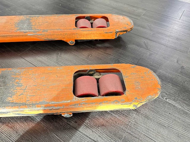 Doosan - hydraulische palletwagen - afbeelding 2 van  3