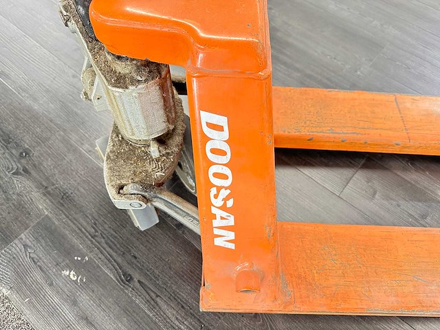 Doosan - hydraulische palletwagen - afbeelding 3 van  3