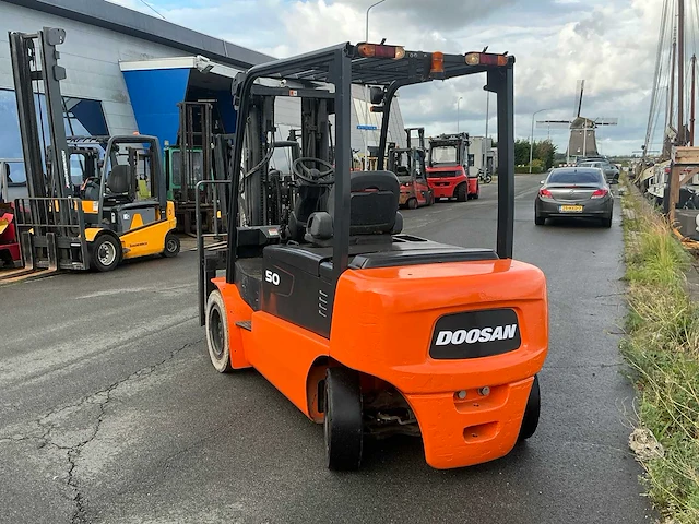 Doosan b50x-5 vorkheftruck elektrisch - afbeelding 9 van  14