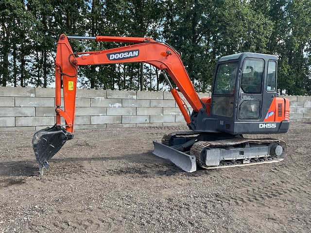 Doosan dh55-v midigraafmachine - afbeelding 1 van  36