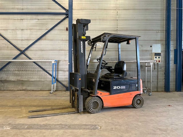 Doosan elektrische vorkheftruck | 2000 kg - afbeelding 1 van  3