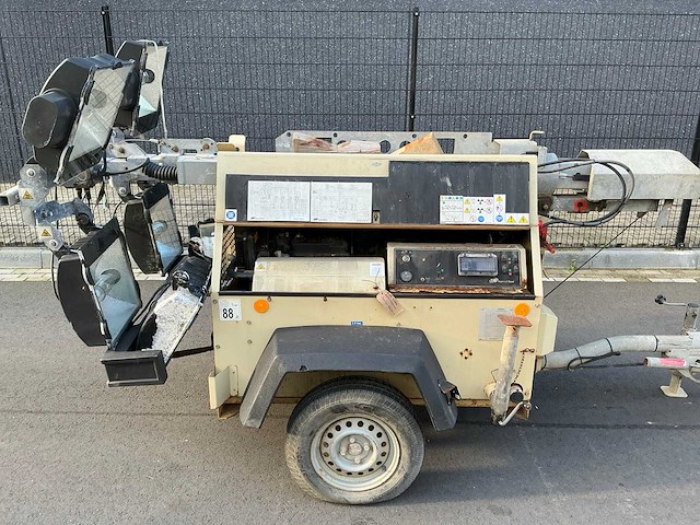 Doosan lt6k mobiele lichtmastkar - afbeelding 5 van  22