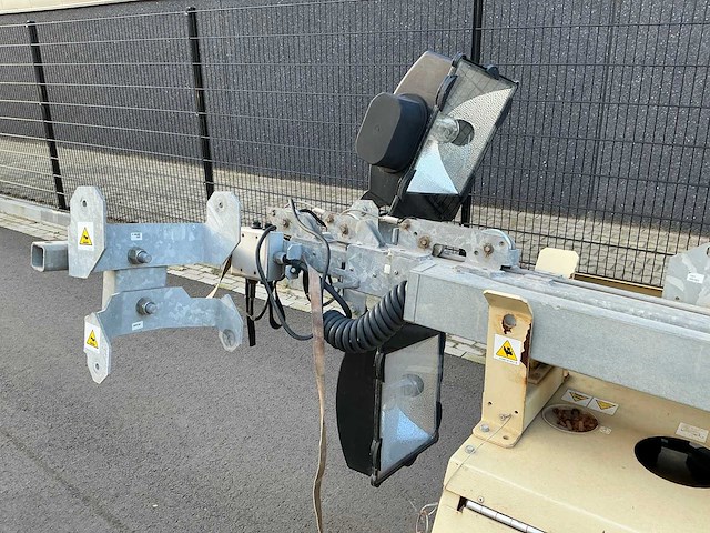 Doosan lt6ka mobiele lichtmastkar - afbeelding 11 van  21