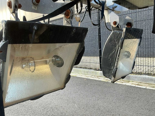 Doosan lt6ka mobiele lichtmastkar - afbeelding 15 van  17