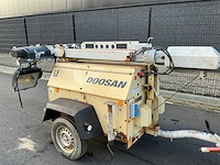 Doosan lt6ka mobiele lichtmastkar - afbeelding 4 van  17